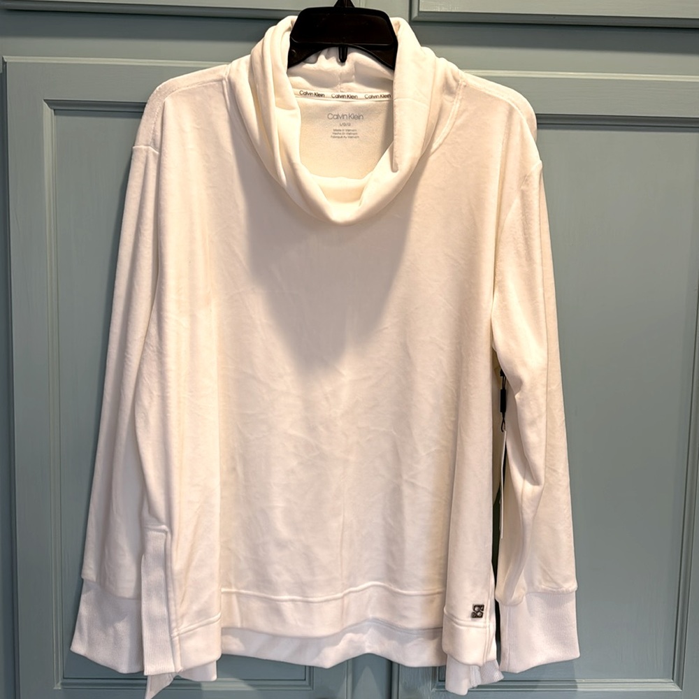 Calvin Klein winter white velour cowl neck top